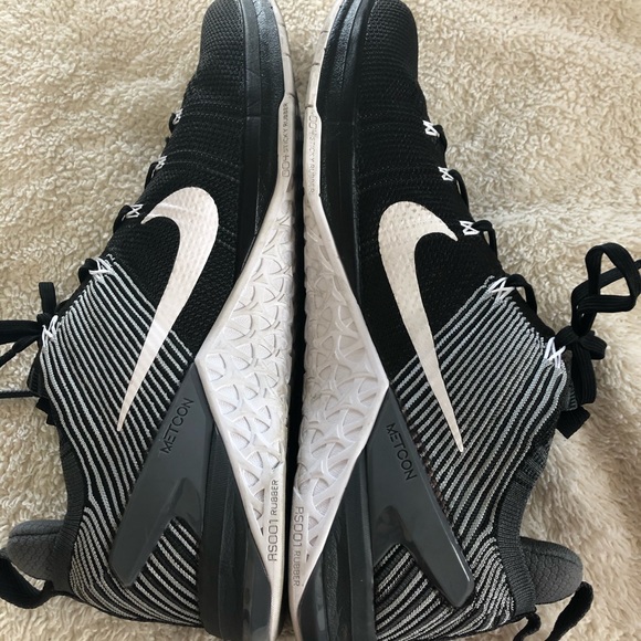 Men’s Nike metcon flyknit 2s - Picture 2 of 2